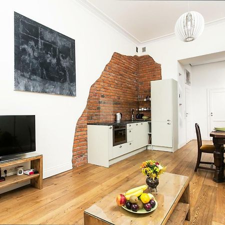 Old Town Brigue Apartment By Otium クラクフ エクステリア 写真