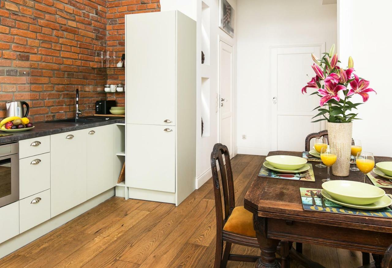 Old Town Brigue Apartment By Otium クラクフ エクステリア 写真