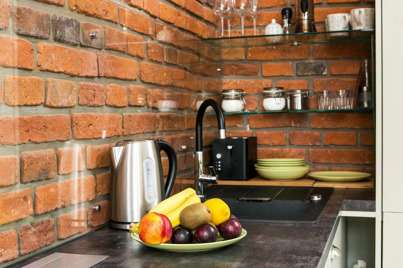 Old Town Brigue Apartment By Otium クラクフ エクステリア 写真