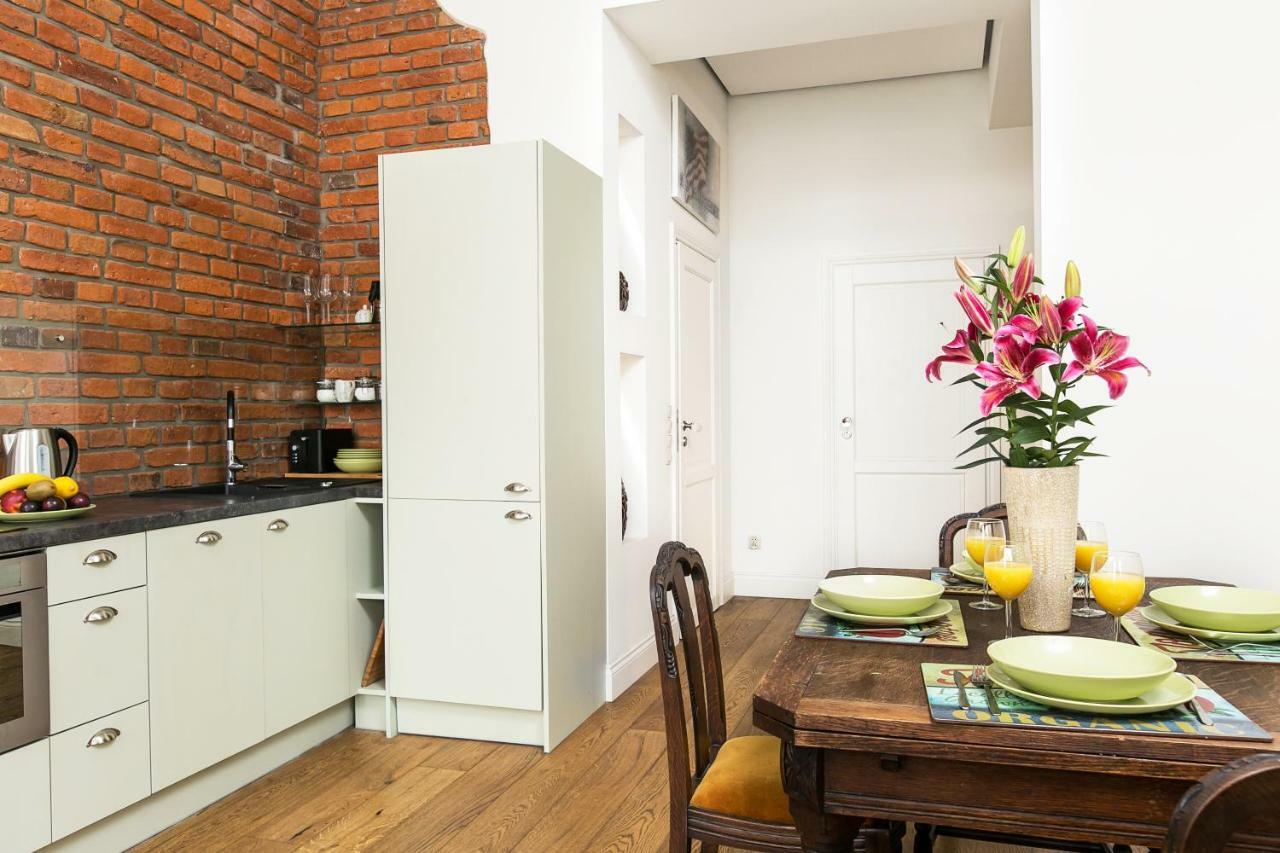 Old Town Brigue Apartment By Otium クラクフ エクステリア 写真