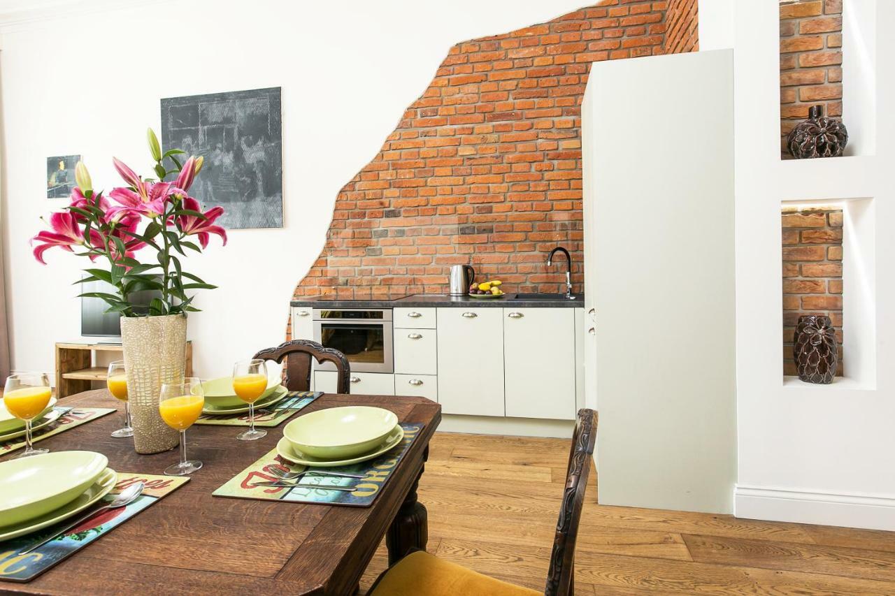 Old Town Brigue Apartment By Otium クラクフ エクステリア 写真