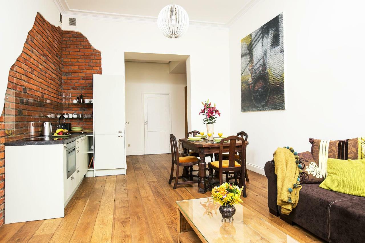 Old Town Brigue Apartment By Otium クラクフ エクステリア 写真